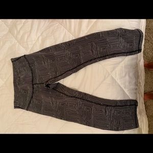 Lulu Lemon crop leggings